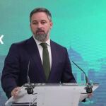 Abascal pide a Feijóo altura de miras para echar a Sánchez y negociar los pactos del 28M
