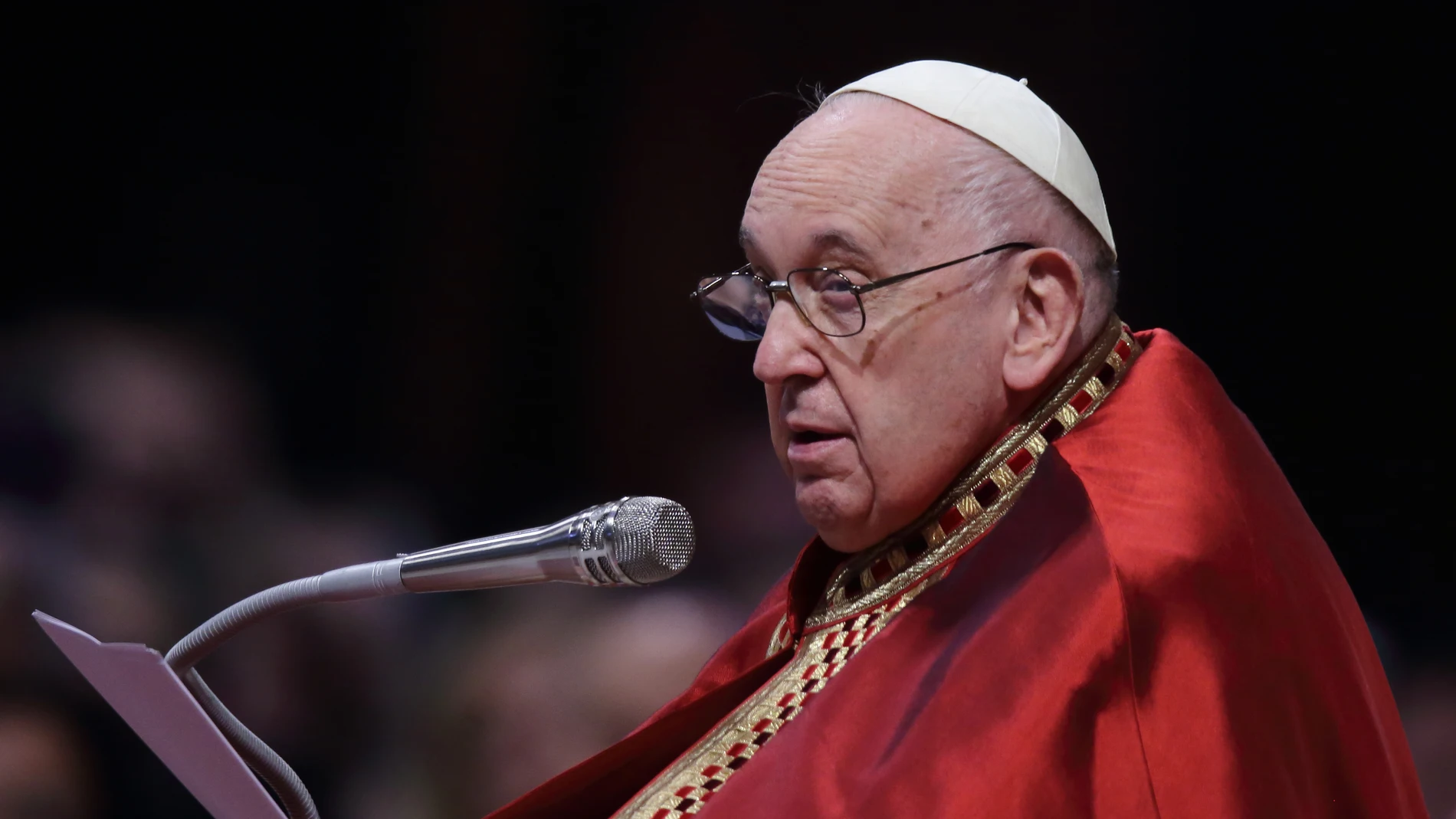 Francisco ha señalado que "existe un contexto de crisis en las relaciones familiares"