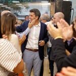 El presidente del PPCV, Carlos Mazón, preferiría gobernar en solitario tras ganar las elecciones del 28M