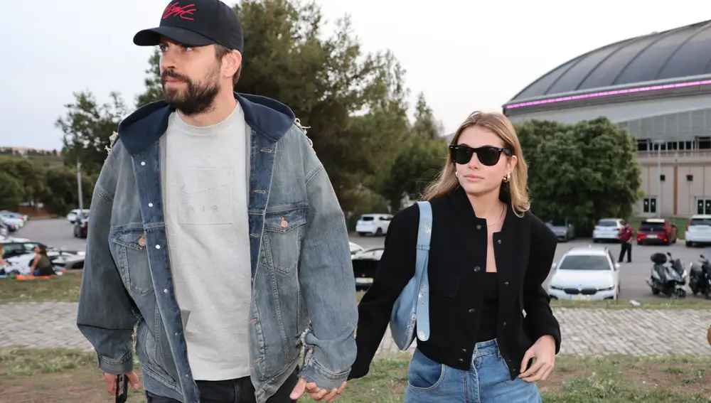 Clara Chía y Gerard Piqué en el concierto de Coldplay en Barcelona.