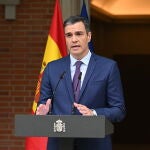 Declaración institucional ofrecida por el presidente del Gobierno, Pedro Sánchez, desde el Palacio de la Moncloa.