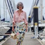 Carmen Gimeno con falda midi de Zara. 