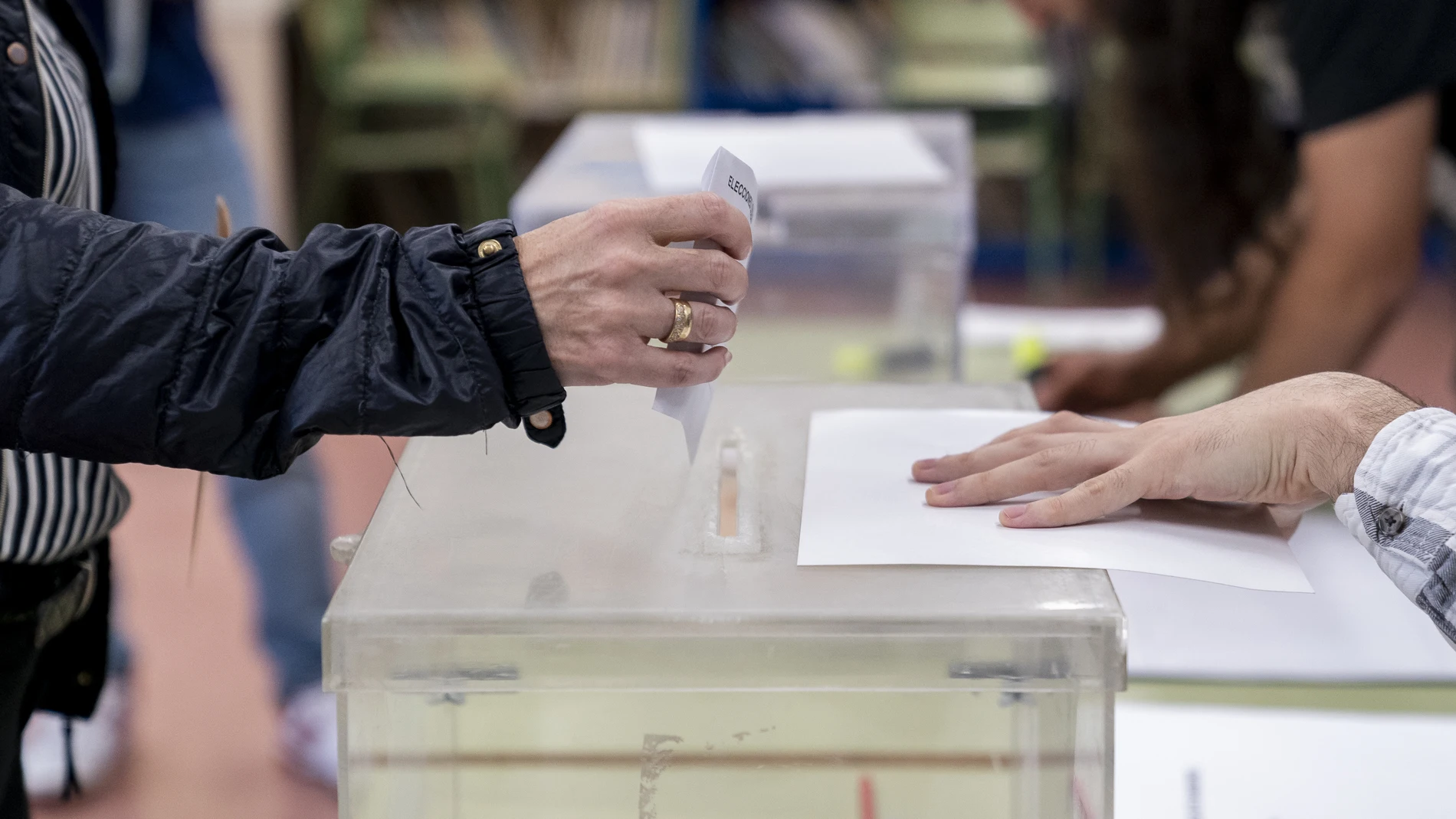 El escenario electoral español se ha modificado con respecto al previo a las elecciones municipales y autonómicas de 28 de mayo.