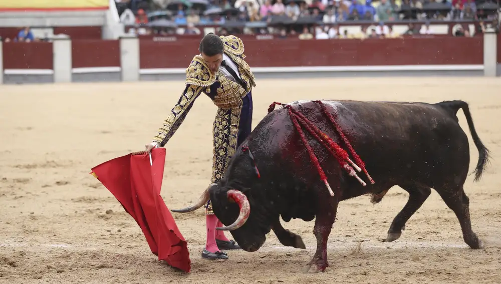 MADRID, 02/06/2023.- El diestro José Ignacio Uceda Leal durante el vigésimo primer festejo taurino de la Feria San Isidro, con toros de la ganadería del Torero, este viernes en la Monumental de Las Ventas, en Madrid.