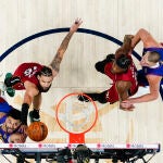 Jamal Murray anota una bandeja