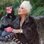 Posado de la ventrílocua María del Carmen Martínez Villaseñor Barrasa (Mari Carmen y sus muñecos) en Cuenca. en la foto : Doña Rogelia 06/11/2017