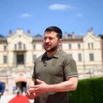 Ucrania.- Zelenski dice estar "cansado" de quienes ayudan a Rusia a eludir sanciones y advierte con dar nombres