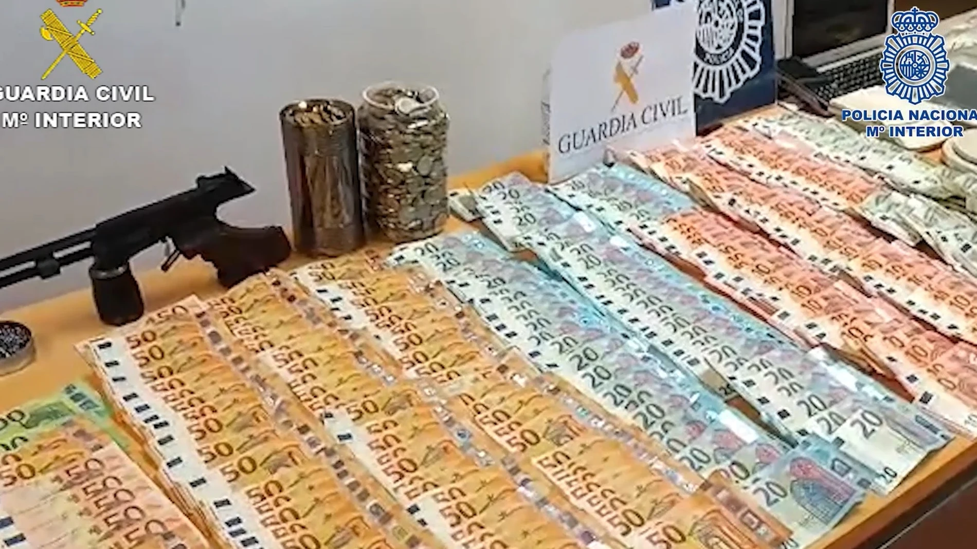 Cae una red que realizaba por encargo exámenes de conducir y traficaba con drogas