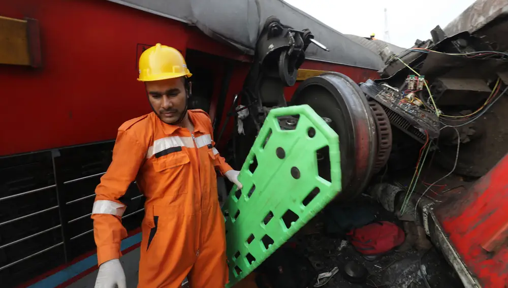 Train accident in Balasore India killling over 200 people