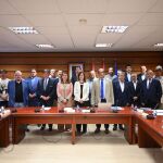 La consejera de Movilidad y Transformación Digital, María González Corral, se ha reunido esta mañana con los representantes de las principales asociaciones del sector autonómico del transporte (FECyLBUS, FETRACAL, CyLTRA, UPATRANS, ASETRADIS y ACLEM)