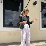 Amelia Bono con pantalón de Zara.