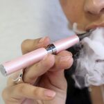Los vapeadores están muy extendidos entre los jóvenes