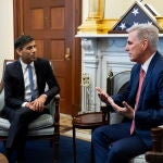 El "premier" Rishi Sunak, con Joe Biden en el Despacho Oval