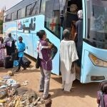 El CICR anuncia la evacuación de 280 niños y 70 cuidadores de un orfanato en Jartum (Sudán)