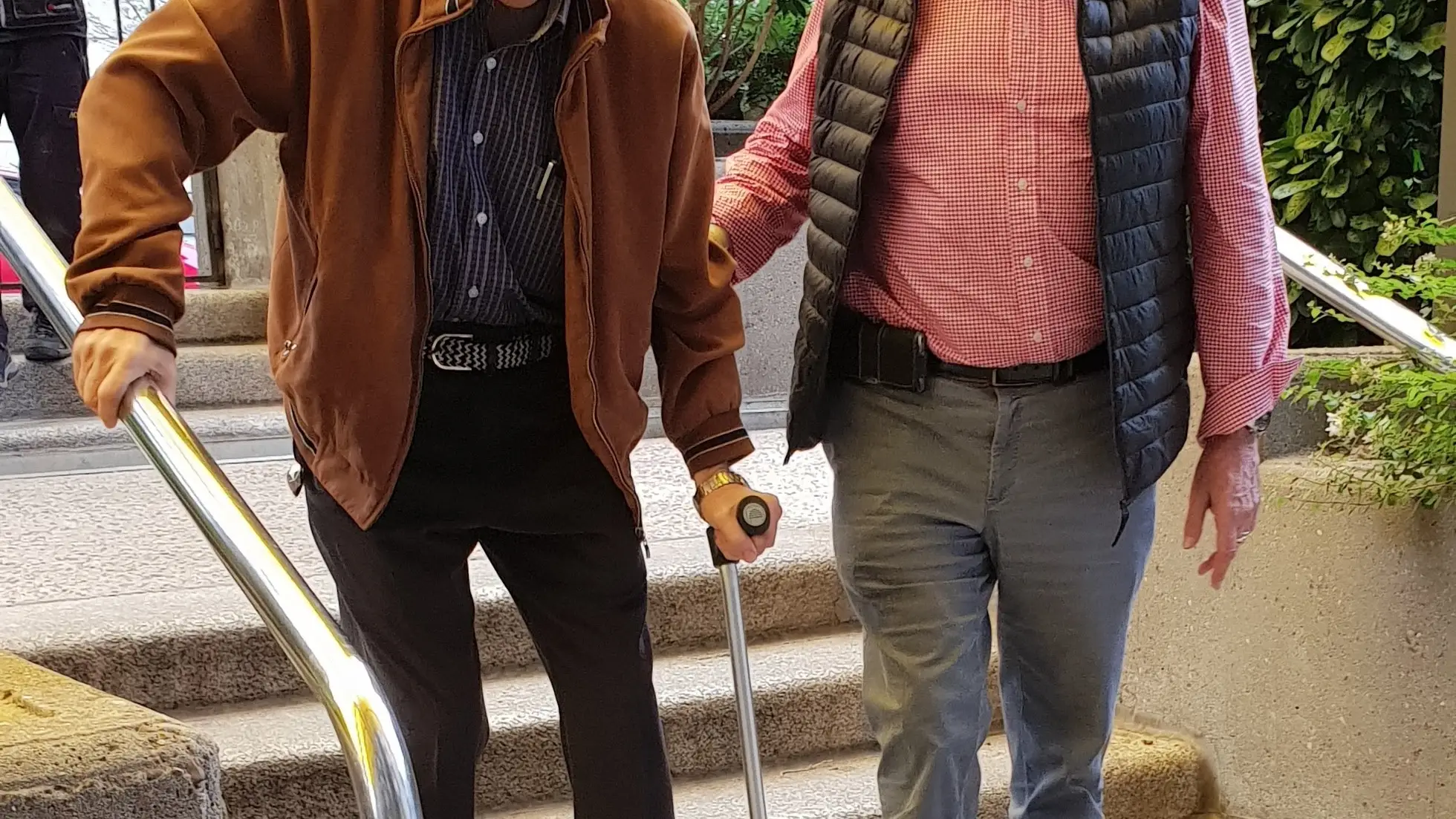 José Sánchez, usuario de la ONG Nadiesolo, junto a Pepe Jiménez, voluntario de Nadiesolo y coordinador del grupo de amigos que acompaña a José desde hace más de seis años