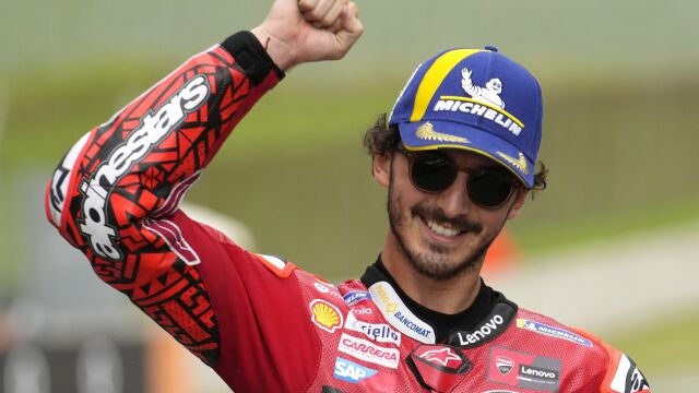 Bagnaia celebra con la afición italiana en Mugello