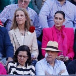 La Infanta Elena y Vicly Martín Berrocal este domingo a la Plaza de Las Ventas (Madrid) donde se celebra la corrida de toros In Memorian José Cubero "Yiyo". 
