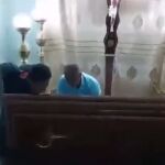 Imagen del vídeo difundido por la familia de Bella Montoya, cuando despertó en su féretro tras ser dada por muerta