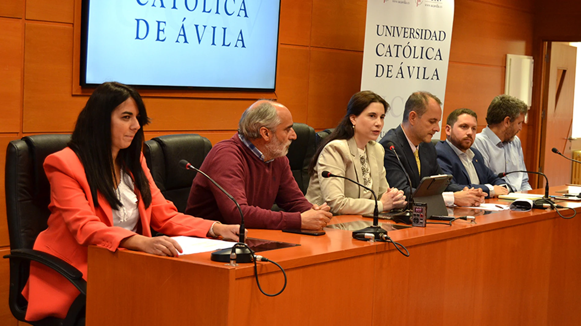 Presentación de los cinco másteres de la UCAV para el próximo curso