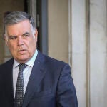El exconsejero Viera, condenado por los ERE, accede al tercer grado penitenciario por motivos de salud