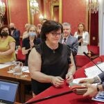 Sandra Rodríguez junto al alcalde en funciones