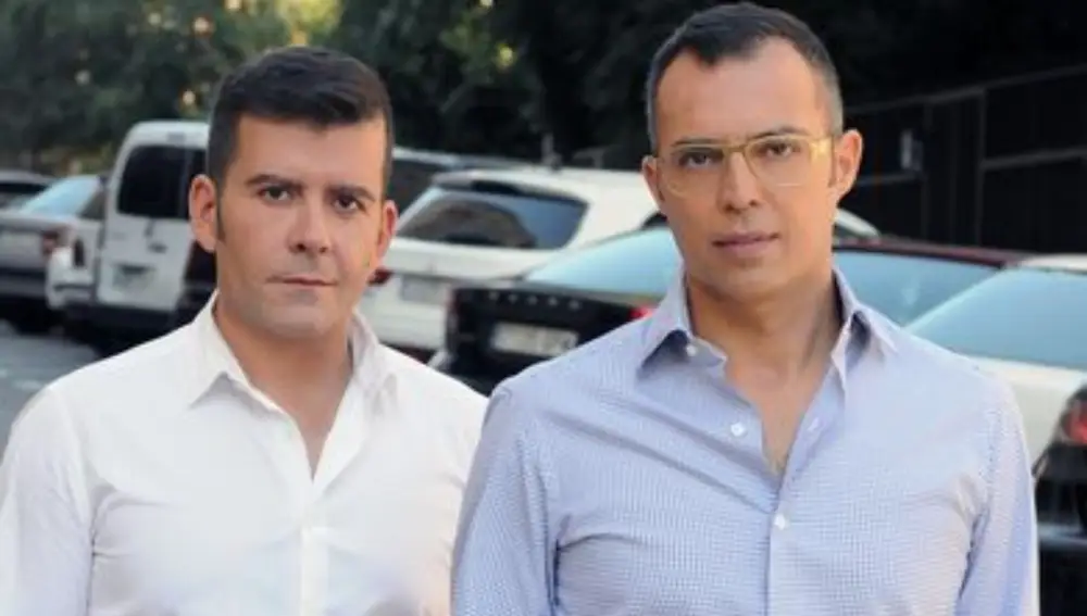Adrián Madrid y Óscar Cornejo, dueños de La Fábrica de la Tele