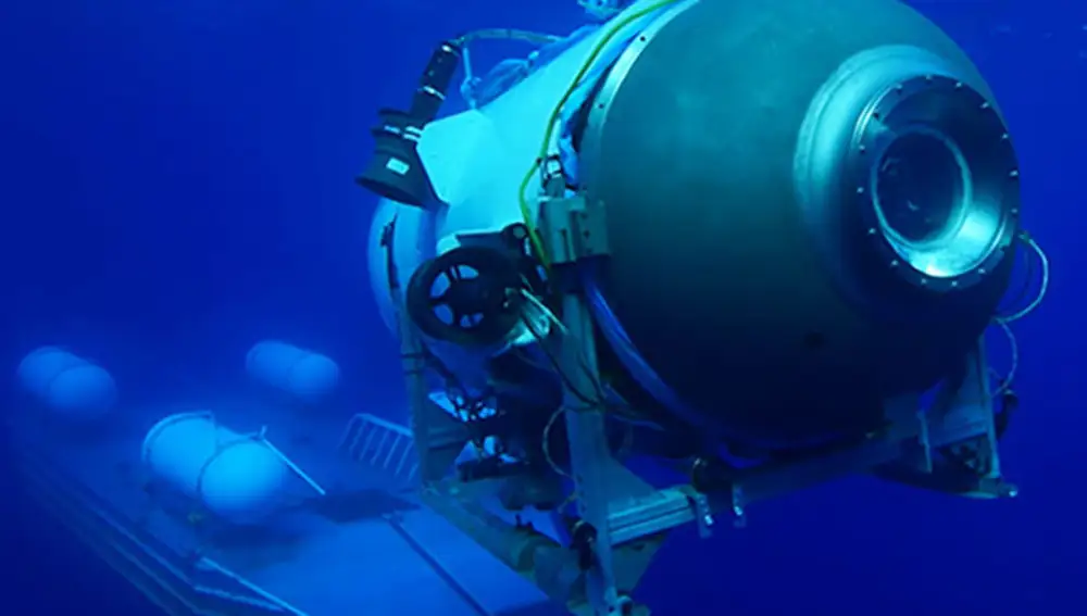 El sumergible Titan emergiendo