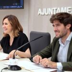 La alcaldesa, María José Catalá, y su portavoz, Juan Carlos Caballero