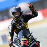 Bezzecchi celebra su triunfo en Assen