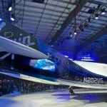 Este es uno de los aviones comerciales de la compañía Virgin Galactic que ya voló por el espacio en el año 2021