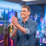 Pedro Sánchez con look casual en 'El Hormiguero'.