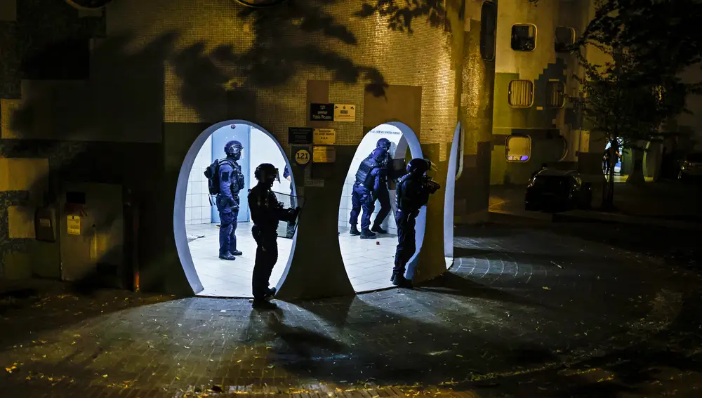 Riots in Nanterre after teenager was killed by police