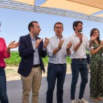 Alberto Núñez Feijóo, clausura un acto sectorial en Gimenells (Lleida)