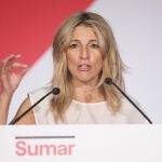 Yolanda Díaz propone reducir una hora la jornada laboral, insiste en subir el SMI y más impuestos a la banca