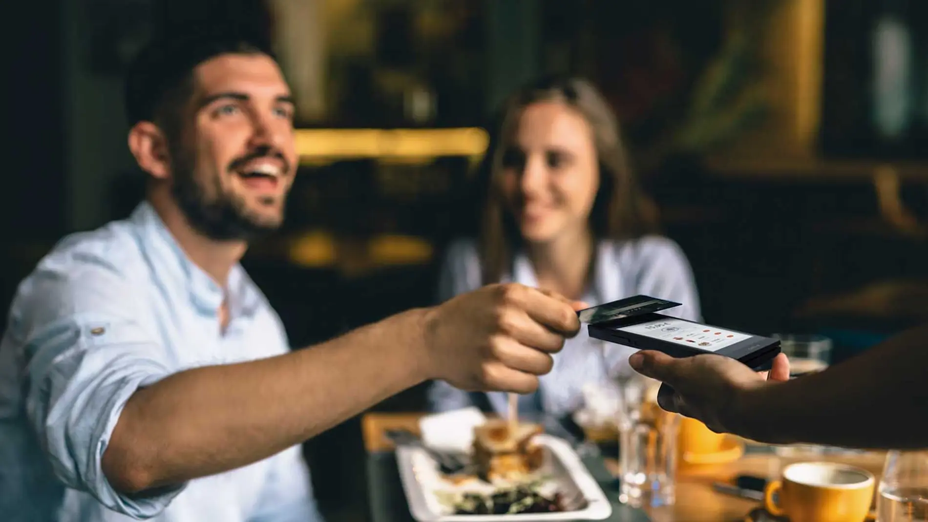 A día de hoy, la solución ClearONE de UniversalPay, está presente en 18 de los 22 establecimientos del grupo “Con Fuego “