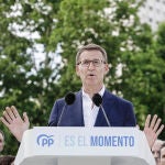23J.- Feijóo dice que Tezanos "raya la malversación" con el CIS: "Cree que los ciudadanos no son inteligentes"