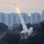 AMP.-O.Próximo.- Israel ataca Gaza tras interceptar cinco proyectiles lanzados desde la Franja