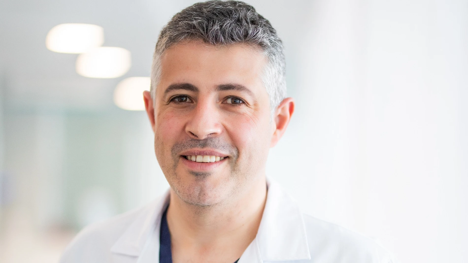 DR. MARTINEZ ARES