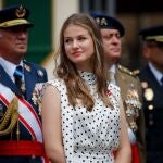 La princesa Leonor durante la entrega de despachos a los nuevos oficiales del Ejército de Tierra, este viernes en la Academia General Militar de Zaragoza