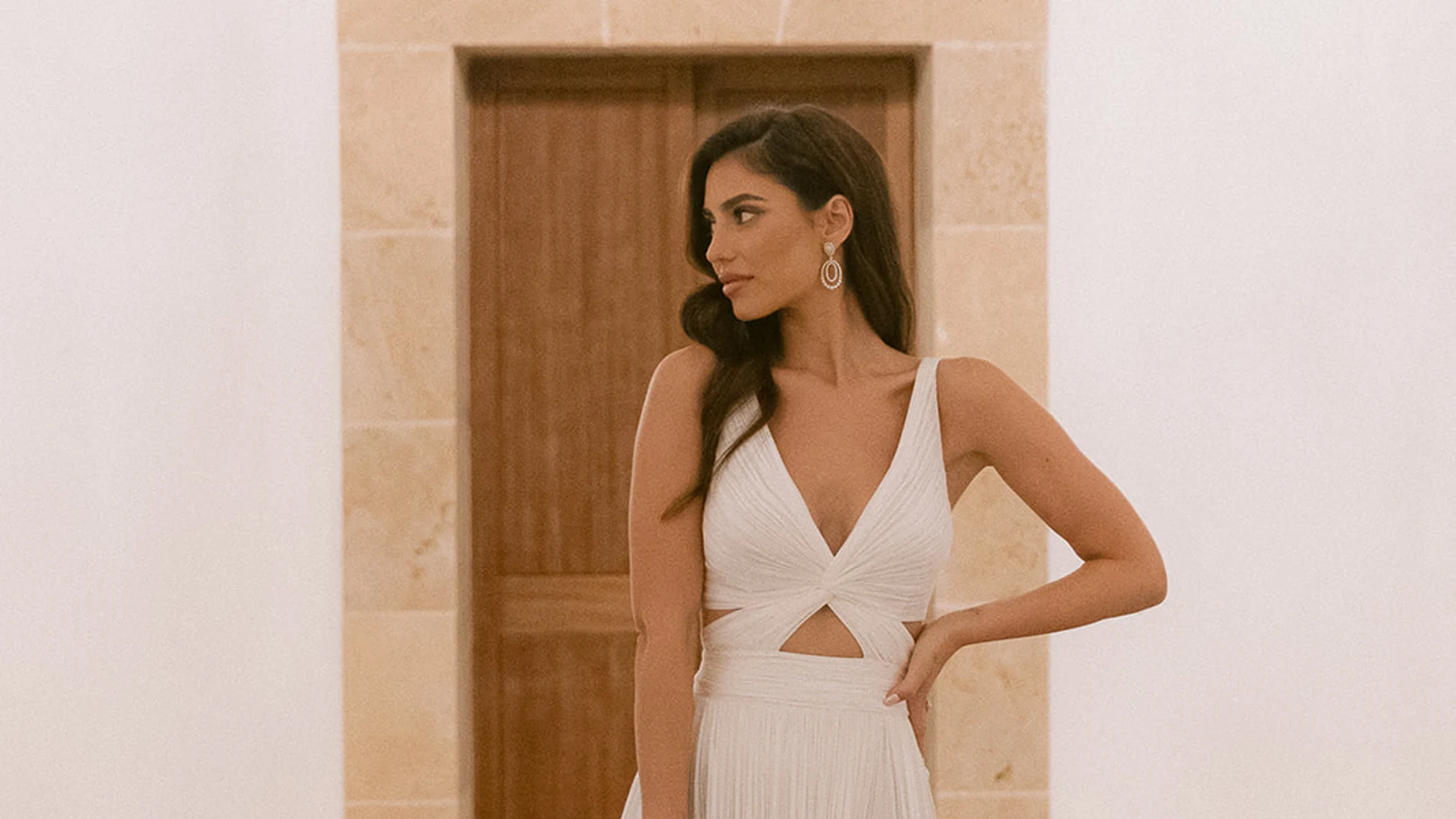 Sandra Garal con su segundo vestido de novia.