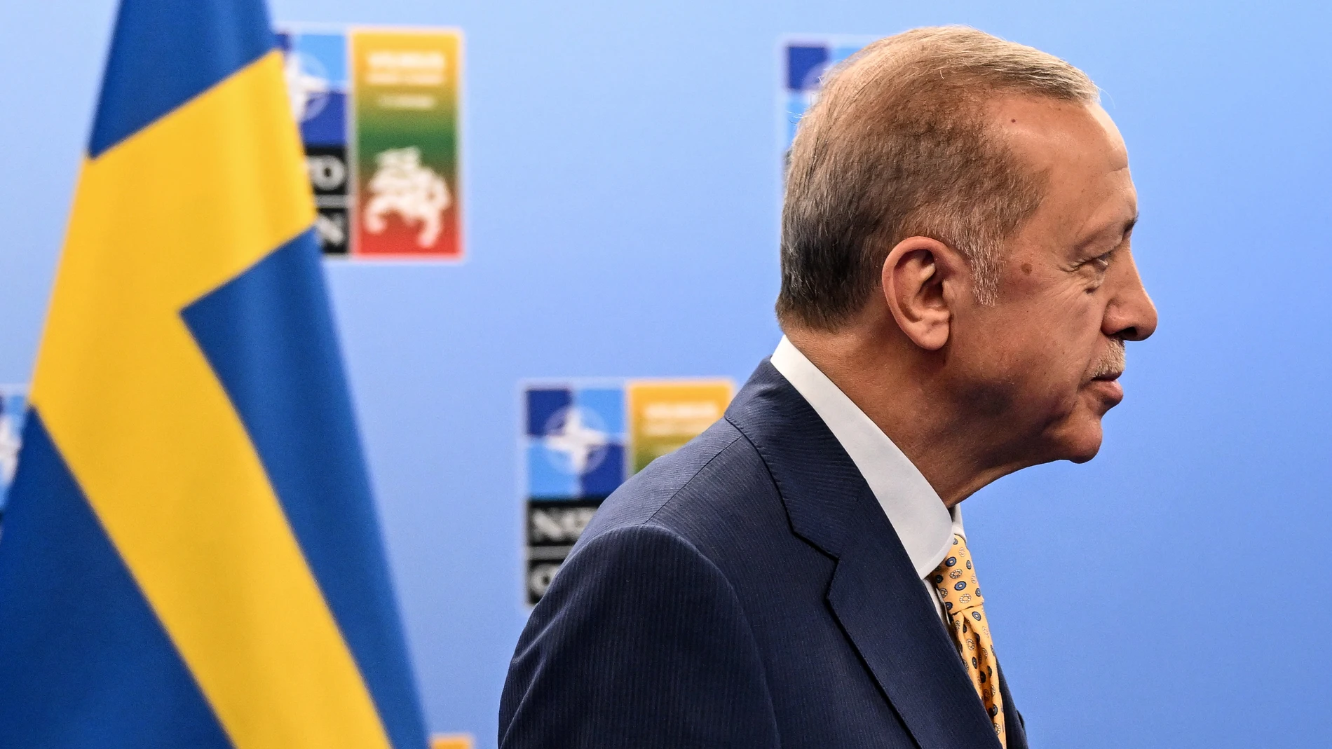 Vilnius (Lithuania), 10/07/2023.- Turkish President Recep Tayyip Erdogan looks on during his meeting with the Swedish prime minister and the Secretary General of NATO ahead of the NATO ?summit in Vilnius, Lithuania, 10 July 2023. The NATO Summit will take place in Vilnius on 11 and 12 July 2023 with the alliance's leaders expected to adopt new defense plans. (Lituania, Suecia, Turquía) EFE/EPA/FILIP SINGER / POOL