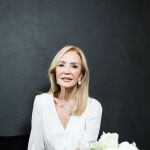 Carmen Lomana