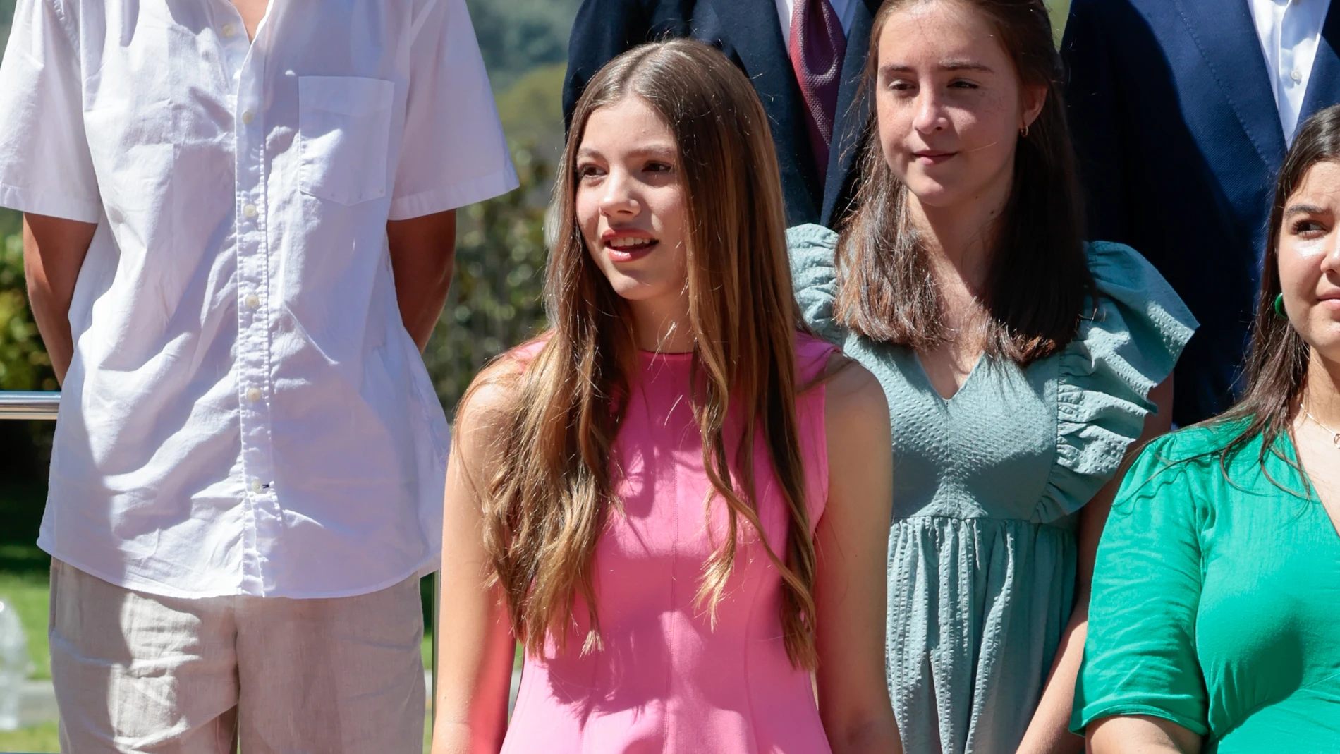 La Infanta Sofía con vestido rosa.