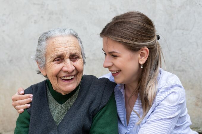 El documento ofrece además una reflexión conceptual sobre las formas de manifestar superioridad frente a los ancianos El documento ofrece además una reflexión conceptual sobre las formas de manifestar superioridad frente a los ancianos