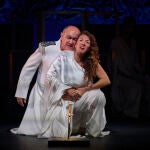 Isabel Rodes y Arturo Querejeta en "Monstruos"