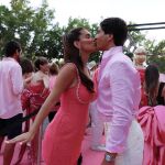 Necesitas estos looks de Barbie y Ken para vestir a juego con tu pareja