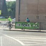 Cartel electoral de Vox en Burgos, con la pintada de "Gora ETA"