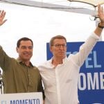 Juanma Moreno y Alberto Núñez Feijóo, en Málaga