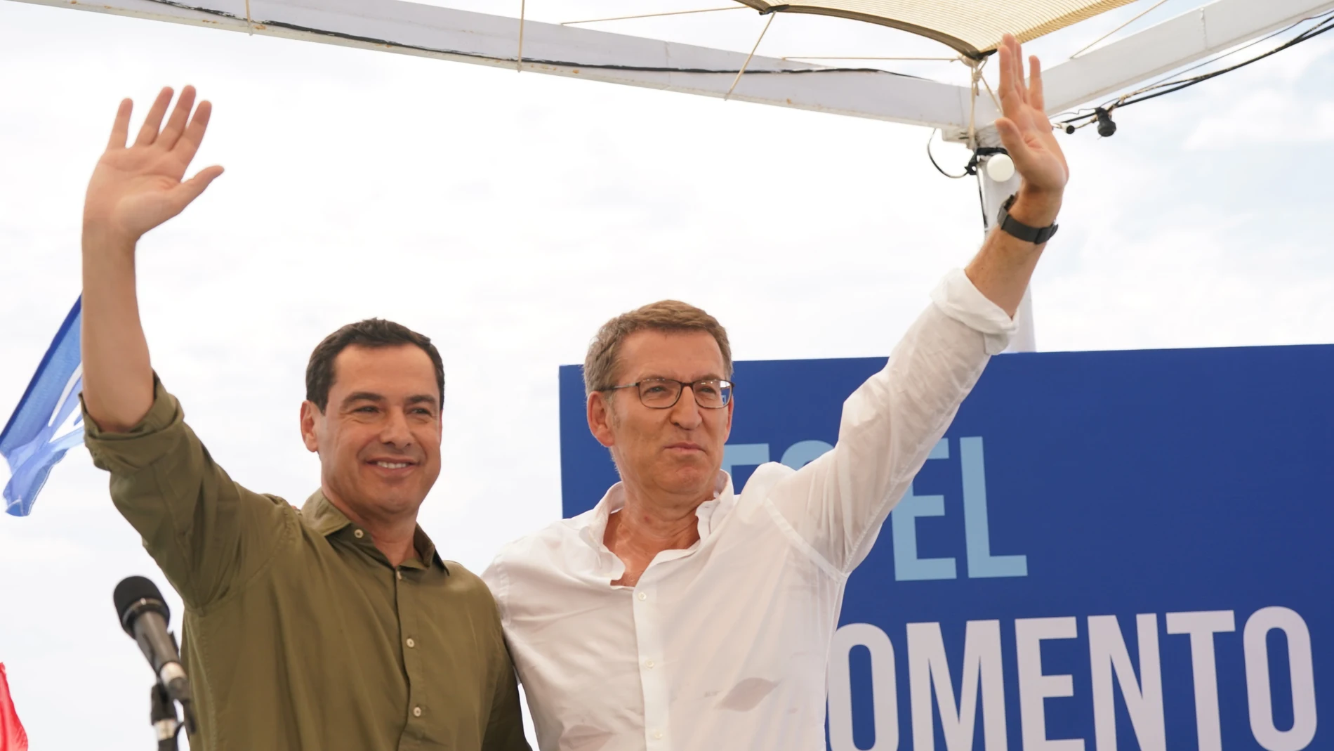 Juanma Moreno y Alberto Núñez Feijóo, en Málaga