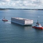 El "Bibby Stockholm", la cárcel flotante para inmigrantes creada por el Gobierno británico